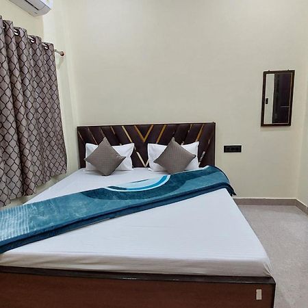 Narayani Paying Guest House Варанаси Экстерьер фото